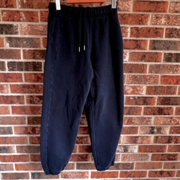 Lululemon * Scuba Mid-Rise Jogger Pants EUC 2024 - Picture 3 of 16